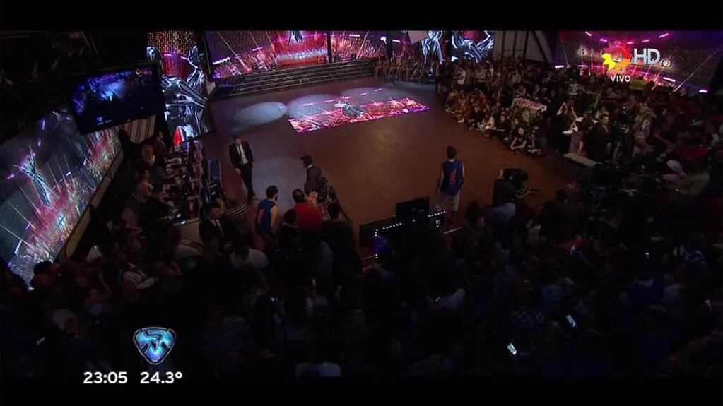 El increíble baile zumba de Pedro Alfonso y Ángela Torres en ShowMatch