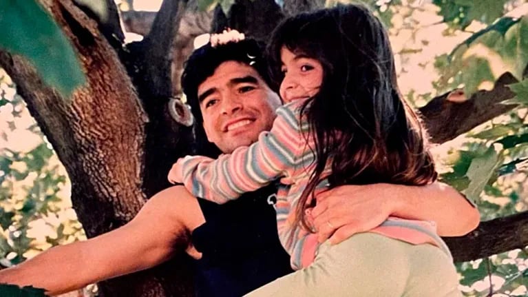 El emotivo recuerdo de Gianinna Maradona a Diego: Te extraño y te amo hasta que nos reencontremos arriba