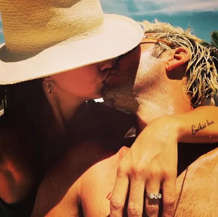La foto de la China Suárez a los besos con Benjamín Vicuña, enamorados en Miami