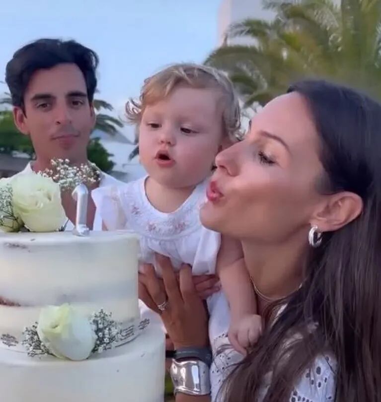 Pampita compartió la intimidad del primer cumpleaños de Ana en Ibiza con un conmovedor mensaje