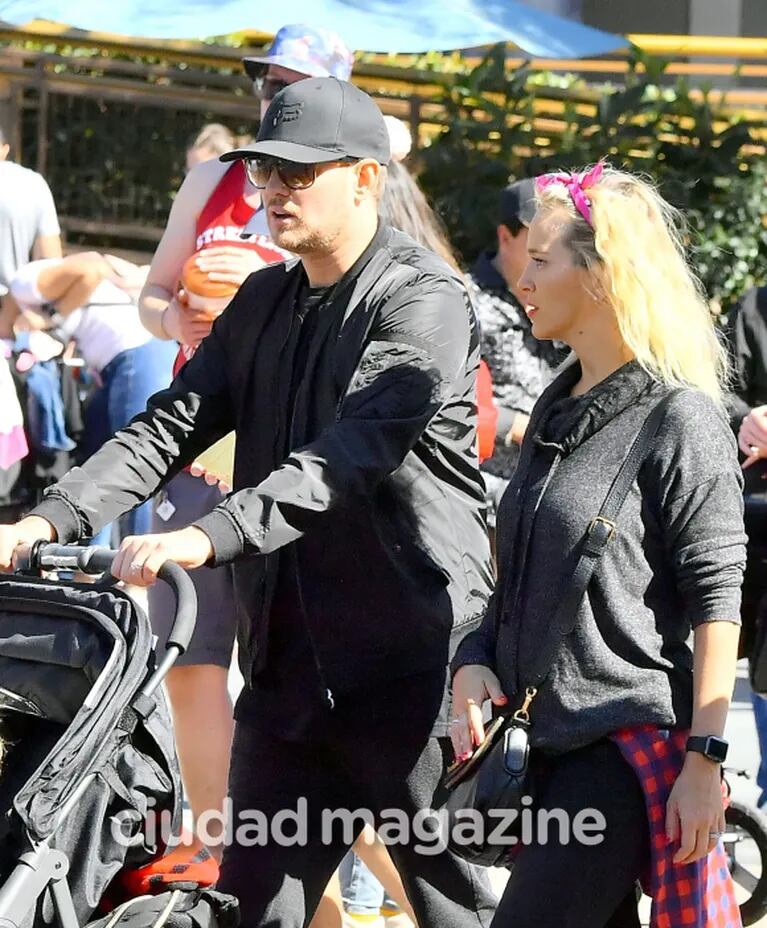 ¡Primeras fotos! Luisana Lopilato, embarazada junto a Michael Bublé y sus hijos en Disneyland