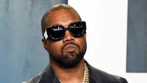 Kanye West reaviva su polémica con Universal por publicar Donda sin permiso
