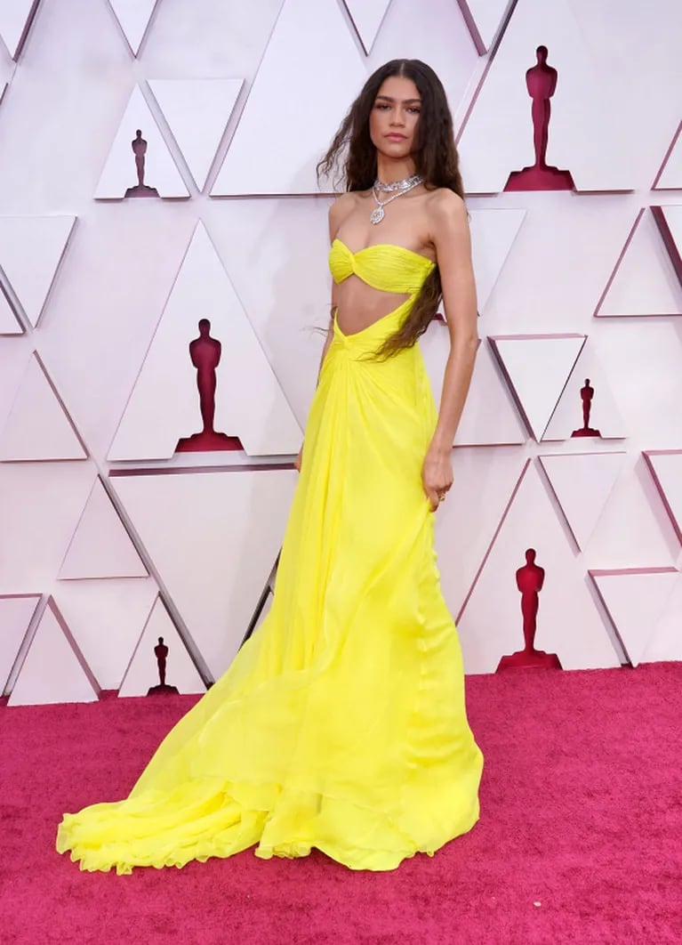 Todos los looks de los Premios Oscar 2021: glamour y distinción en la alfombra roja más famosa del mundo