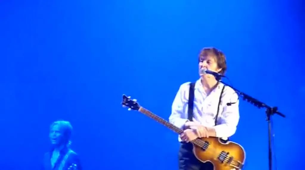 Paul McCartney eligió a dos argentinas para subir al escenario