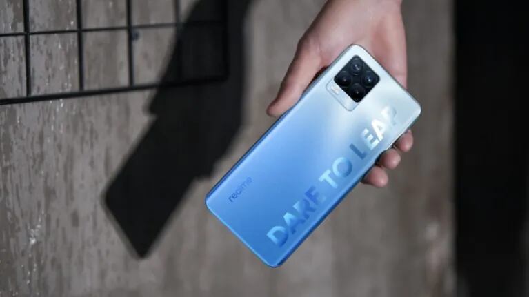 El nuevo 'smartphone' realme 8 Pro sale a la venta en España con su cámara de 108MP como gran reclamo. Foto: DPA.