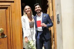 Eva Bargiela y Facundo Moyano se casaron por civil tras cinco años de amor.  (Foto: Movilpress)