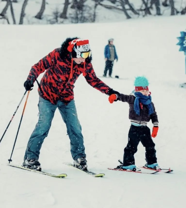 Marley mostró cómo le fue a su hijo en el debut en la nieve: "Primera esquiada de Mirko"