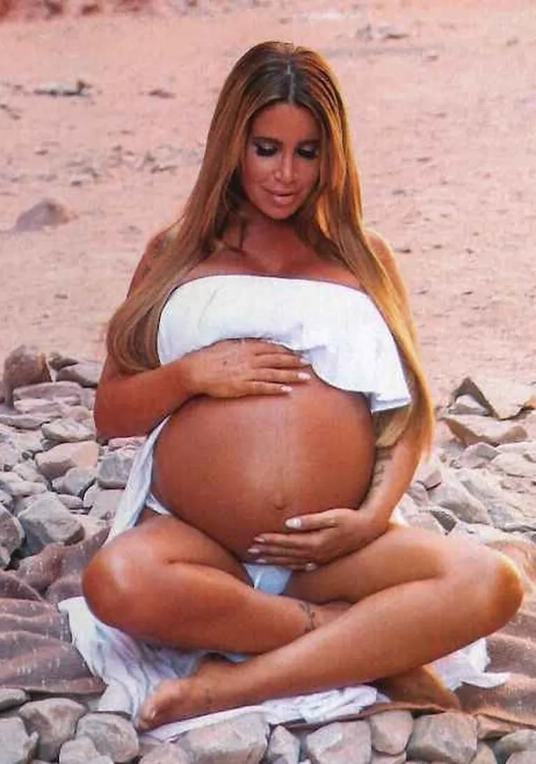 La producción ultra sexy de Florencia Peña, embarazada de 7 meses... ¡y una declaración hot sobre su estado!: "Con Ramiro nos pusimos más sexuales, creativos y sacamos provecho"