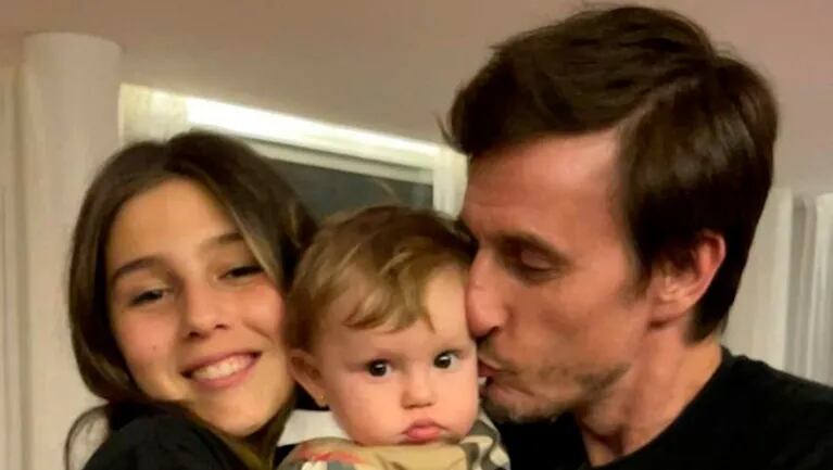 Roberto García Moritán compartió la foto más tierna con su hija mayor, Delfina, y la más pequeña, Ana.