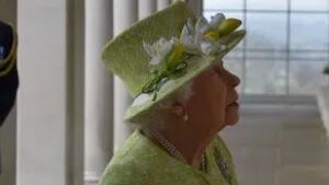 La reaparición de la reina Isabel II tras la polémica: broche simbólico y declaración de intenciones