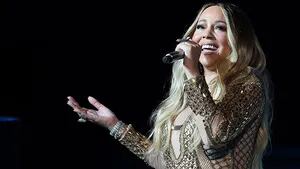 Mariah Carey celebra 30 años de su álbum debut abriendo el baúl de los recuerdos