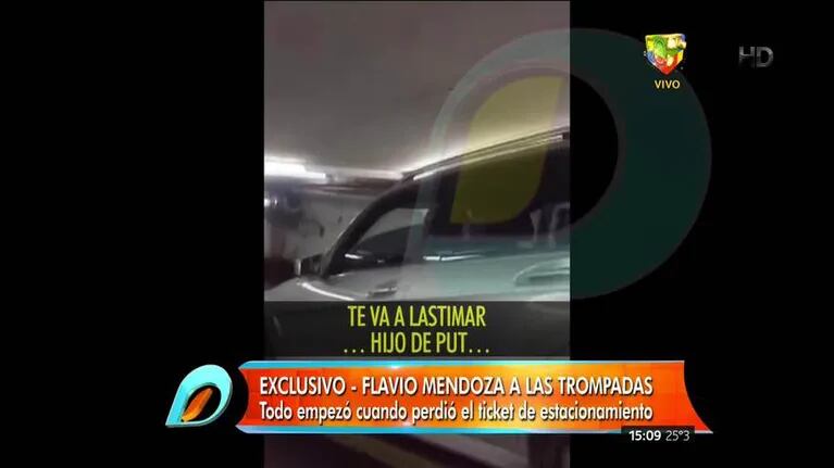 El video de Flavio Mendoza a las piñas en una playa de estacionamiento