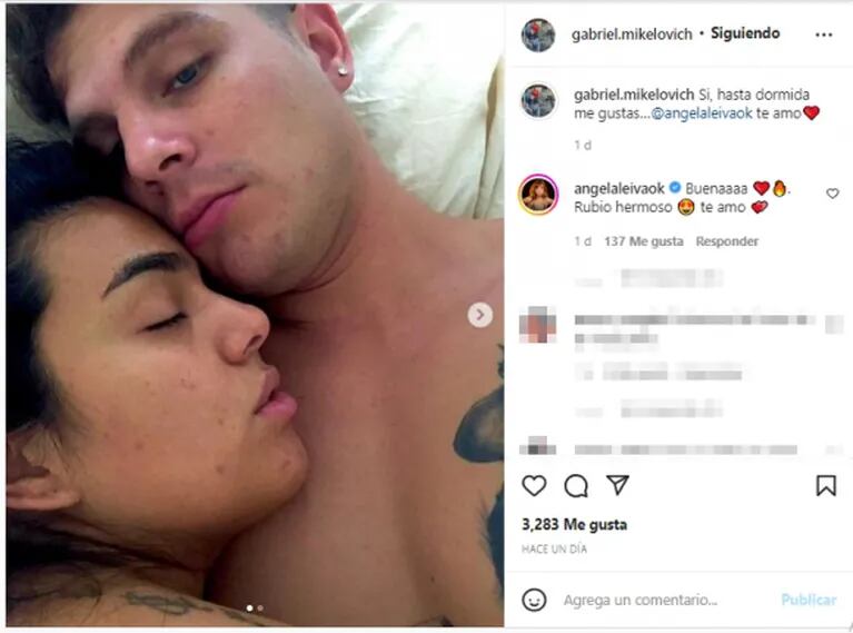 El novio de Ángela Leiva compartió una foto súper íntima con la cantante en la cama