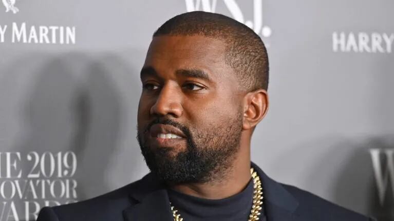 Kanye West se refugia en un estadio mientras ultima los detalles de su nuevo disco