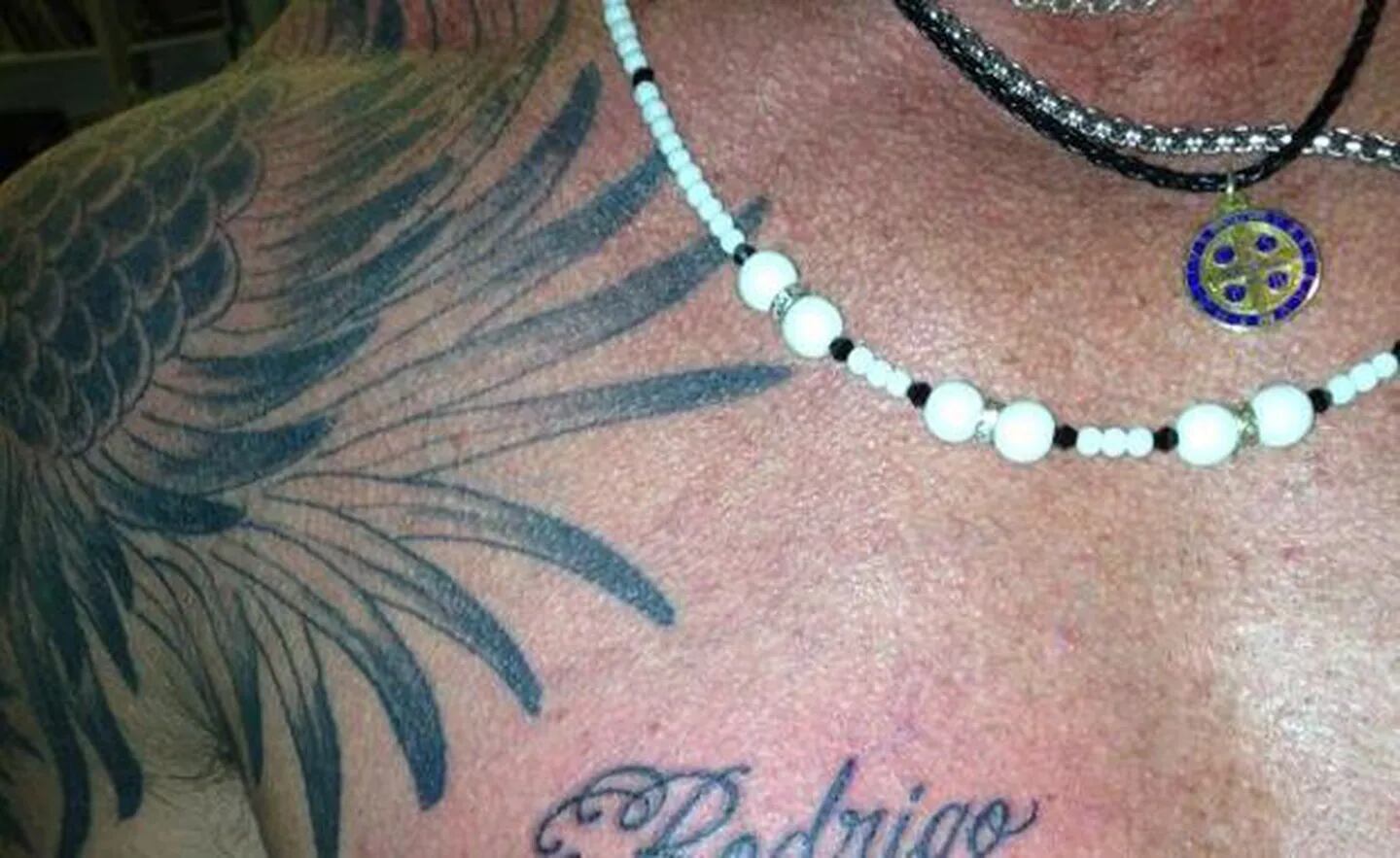 El jugado tatuaje de Ricardo Fort (Foto: Twitter).