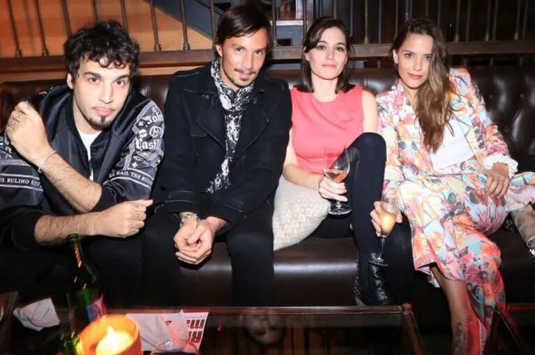 Dante Spinetta, Emmanuel Horvilleur, Natalia e  Ivana Figueiras, juntos (Foto: Gente)