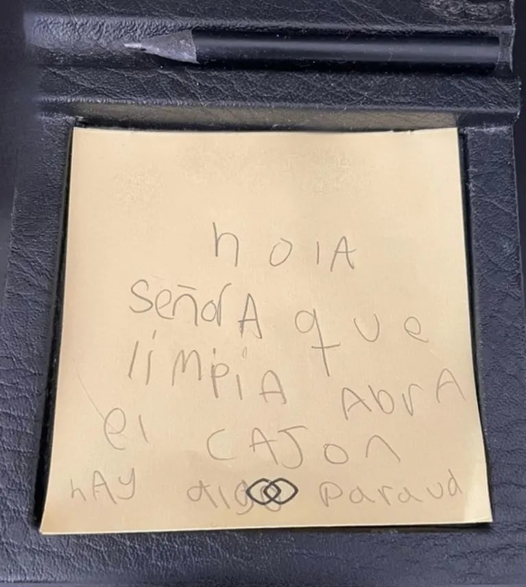 Nicolás Cabré mostró el dulce gesto de Rufina durante sus vacaciones: "Señora que limpia, abra el cajón"