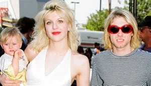 Kurt Cobain y Courtney Love se conocieron en un boliche, discutieron y se enamoraron