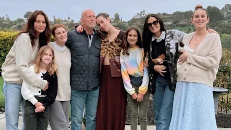 El emotivo festejo de cumple de Bruce Willis que se hizo viral: el apoyo de su ex Demi Moore por su enfermedad