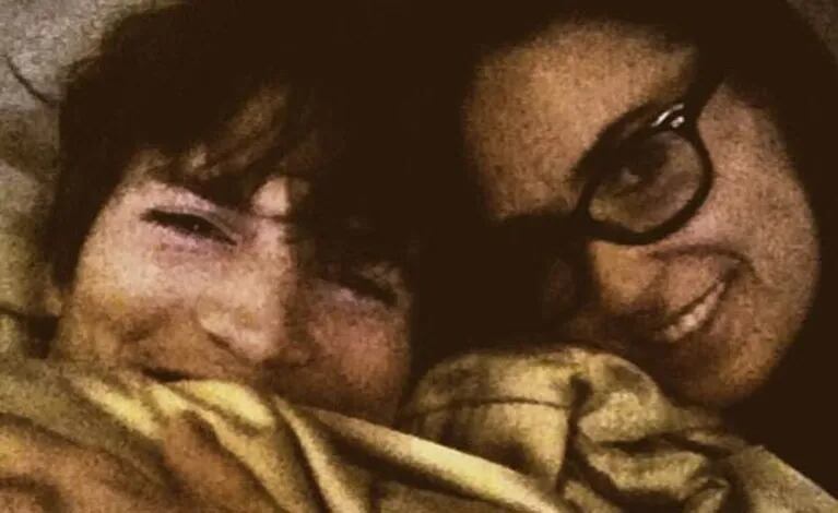 Demi Moore y Ashton Kutcher, autofotografiados en su cama. (Foto: @mrskutcher)
