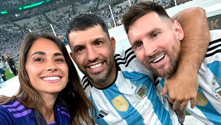 Anto Roccuzzo compartió una foto con Lionel Messi y Kun Agüero, que se viralizó por este impactante motivo.