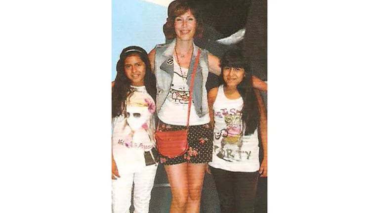 Celina Rucci presenta a sus hijas adoptivas