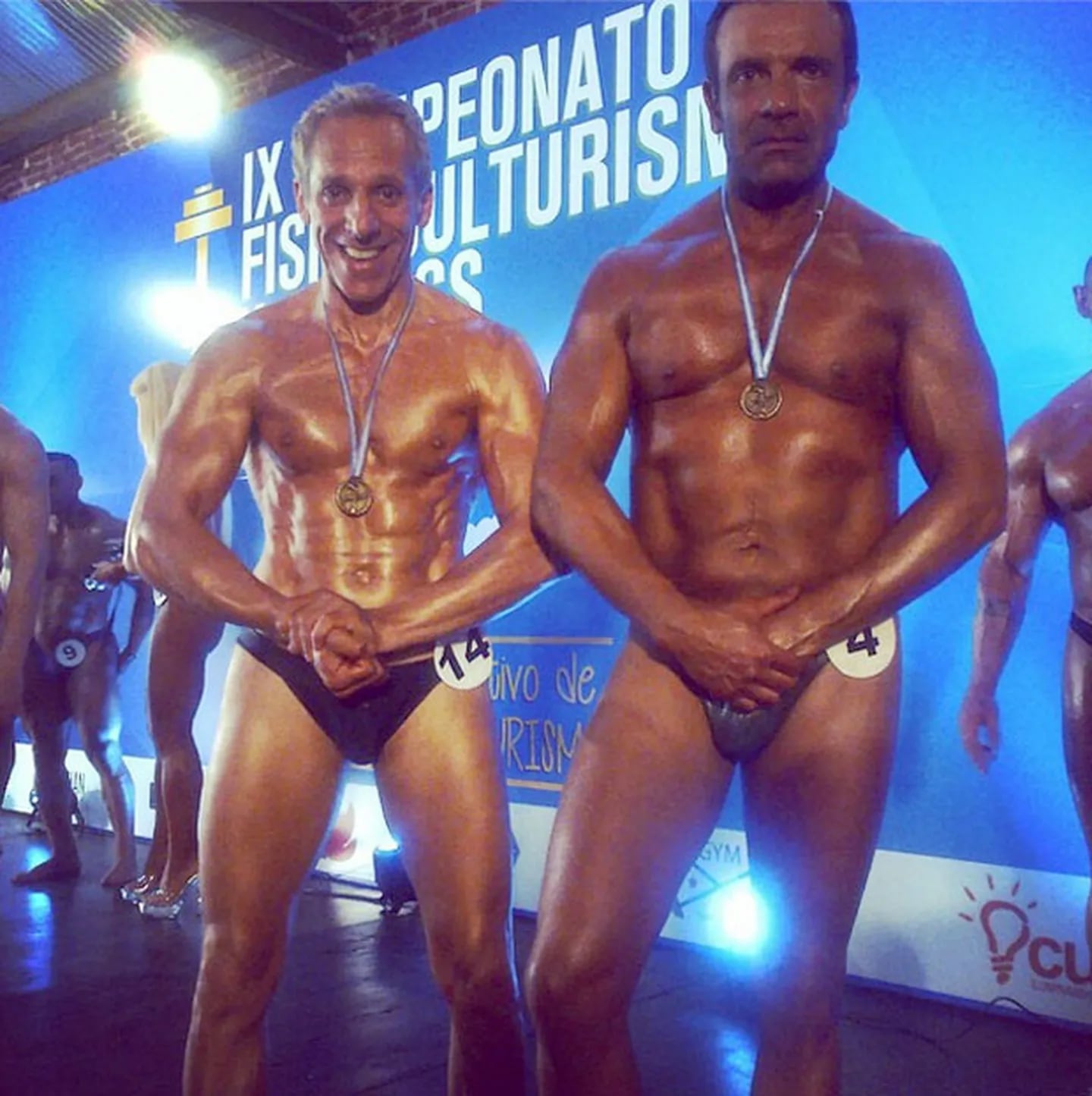 Marcelo Mazzarello y Marcelo de Bellis posaron en sunga en Viudas e Hijos (Foto: Instagram)