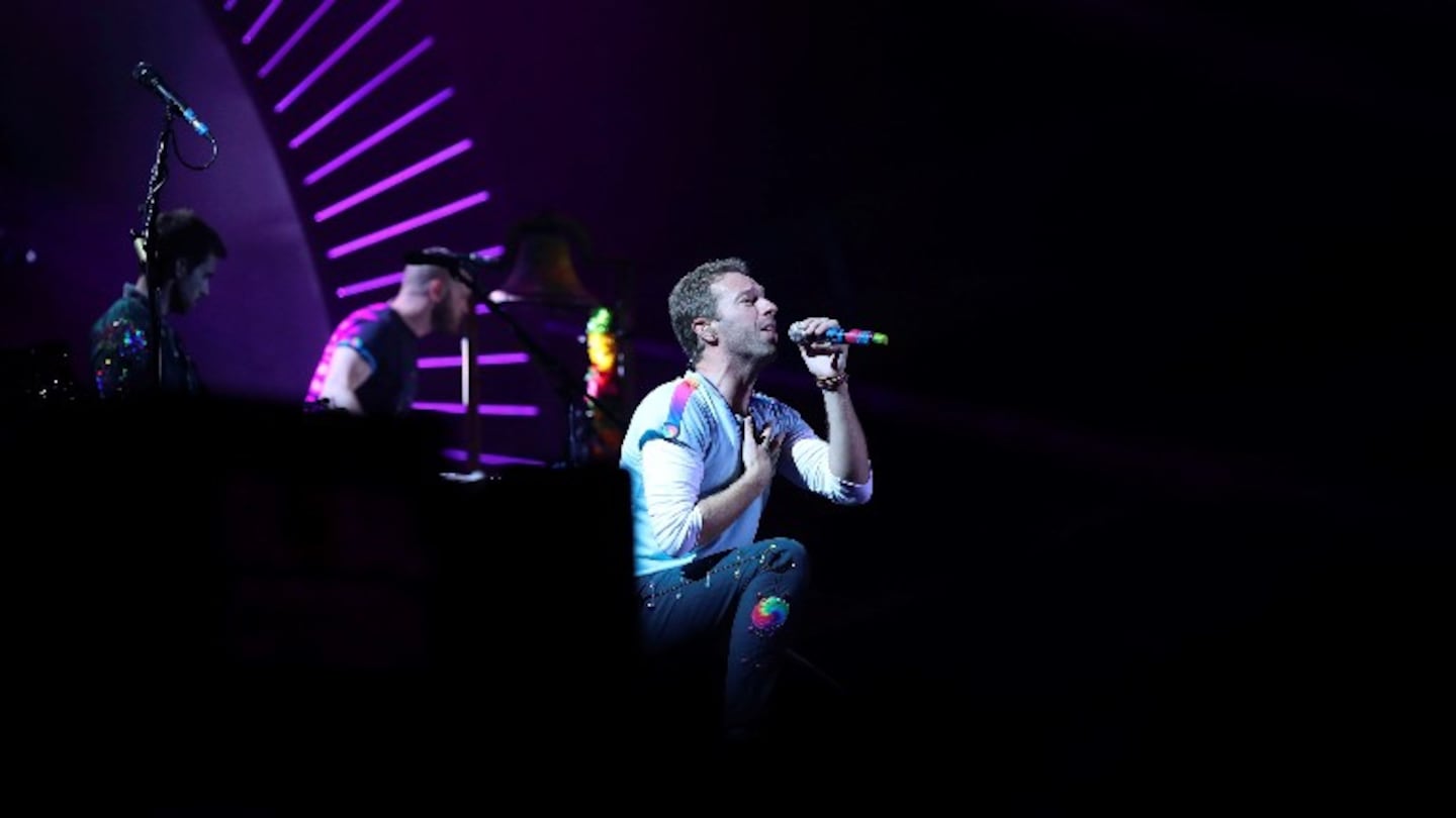 A 20 años: Coldplay comparte toma alternativa del video de "Yellow". Foto: AFP.