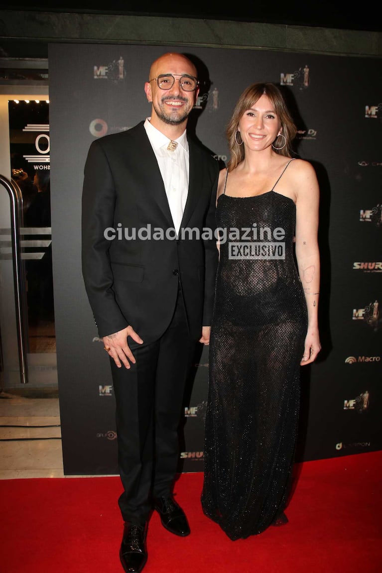 Abel Pintos junto a su esposa, Mora Calabrese (Foto: Movilpress)