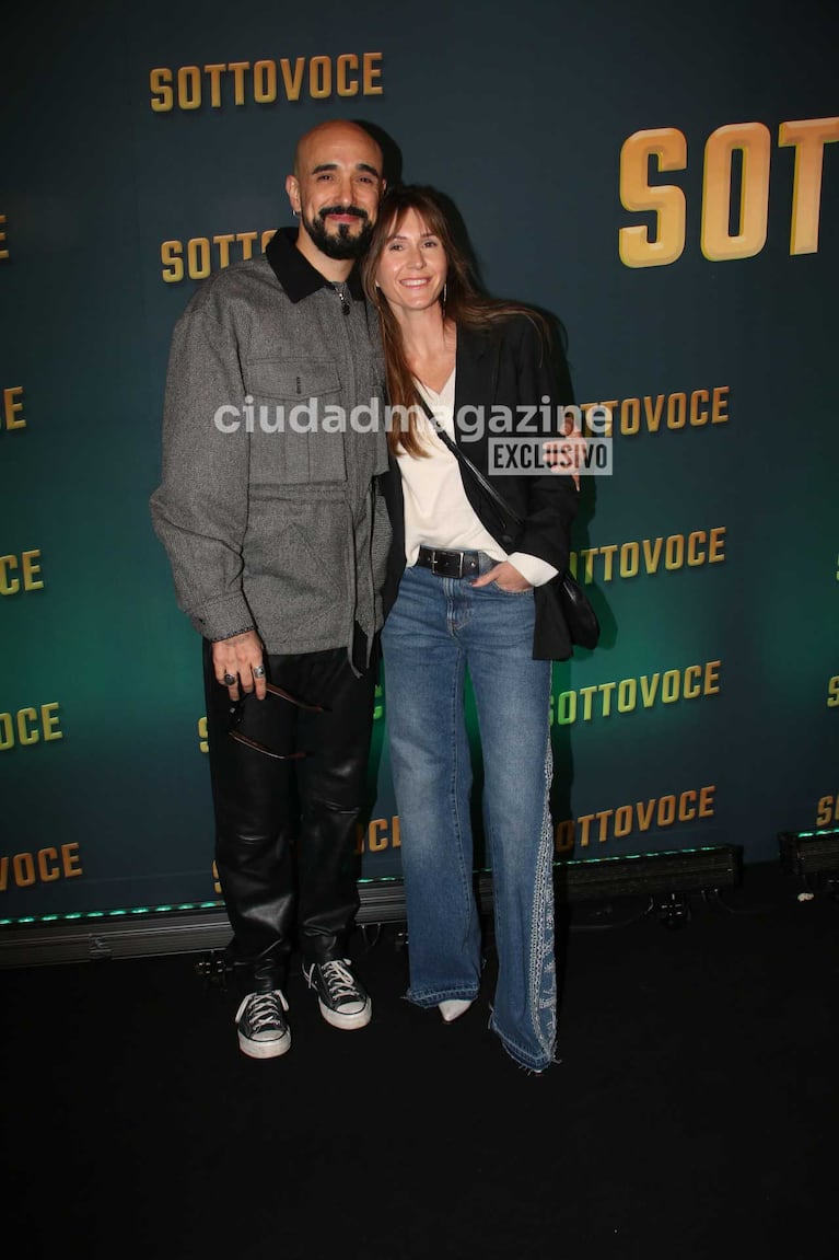 Abel Pintos y Mora Calabrese (Foto: Movilpress)