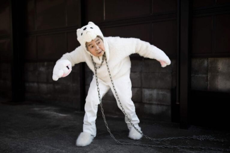 Abuela japonesa sorprendió en las redes con sus curiosas fotos