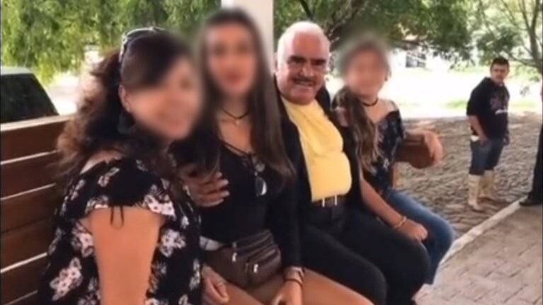 Acusan al cantante mexicano Vicente Fernández de acoso sexual