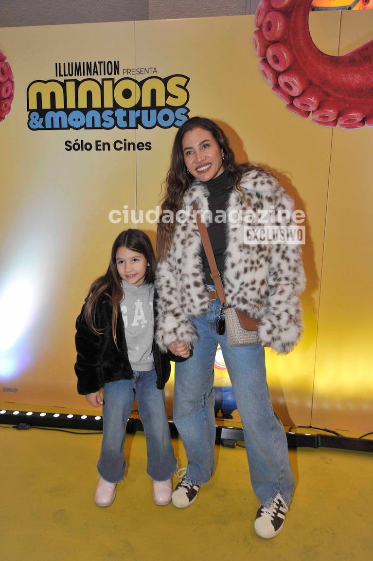 Adabel Guerrero con su hija Lola (Foto: Movilpress)