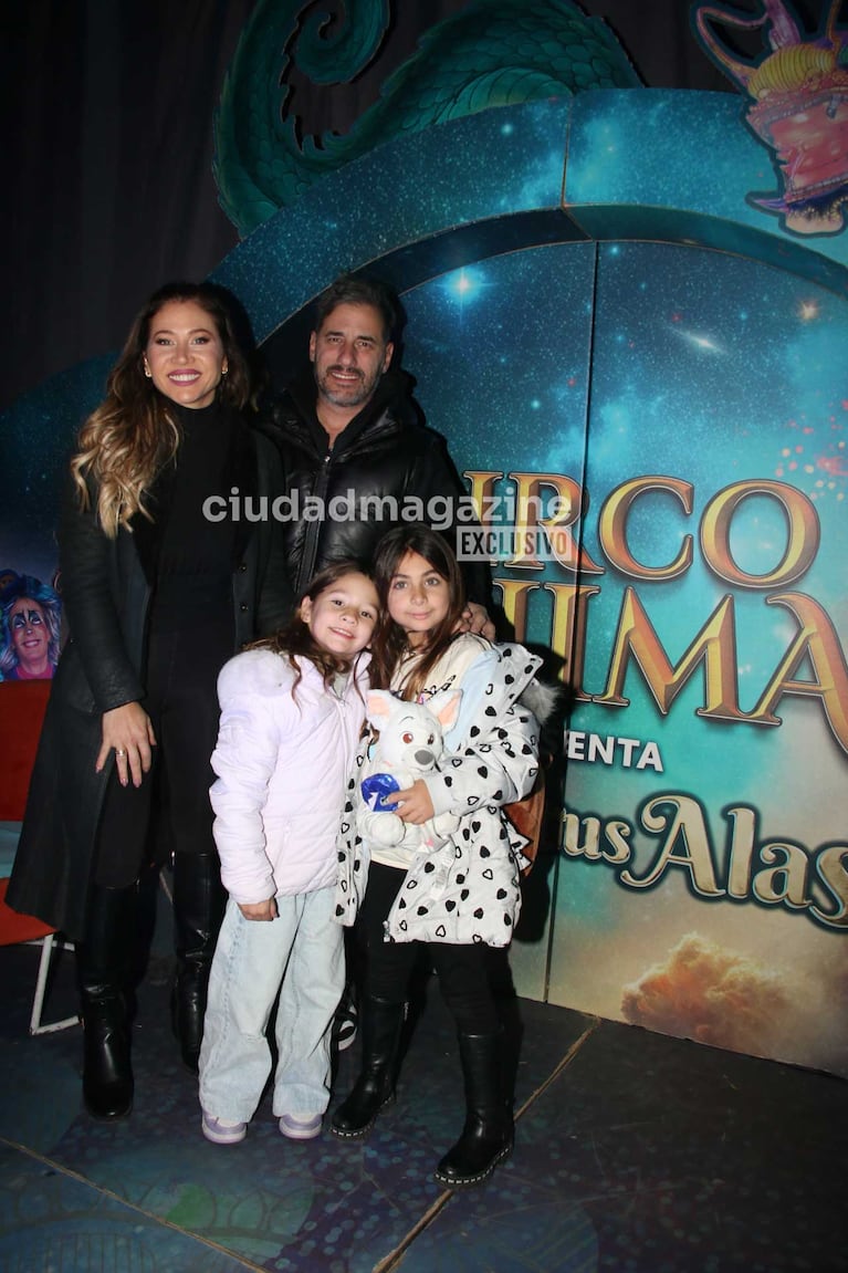 Adabel Guerrero, Martín Lamela y Lola (Foto: Movilpress)