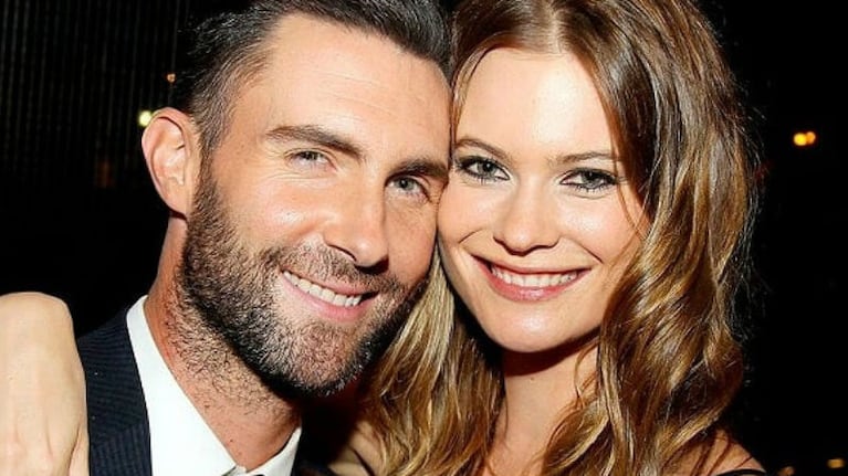 Adam Levine pidió perdón de sus ex novias antes de casarse con Behati Prinsloo