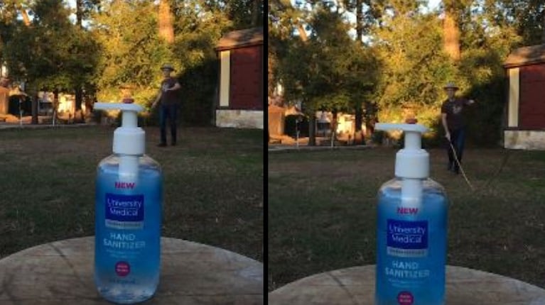 Adam Winrich se reta a golpear una pastilla colocada encima de un bote con el látigo