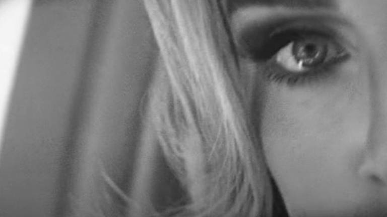 Adele adelanta unos segundos de su nuevo tema: Easy On Me