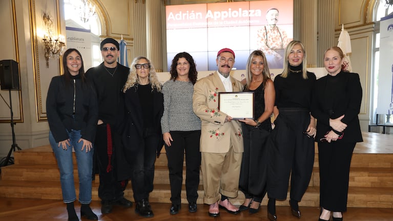 Adrián Appiolaza fue distinguido como personalidad destacada de la cultura de la Ciudad de Buenos Aires. Foto: prensa