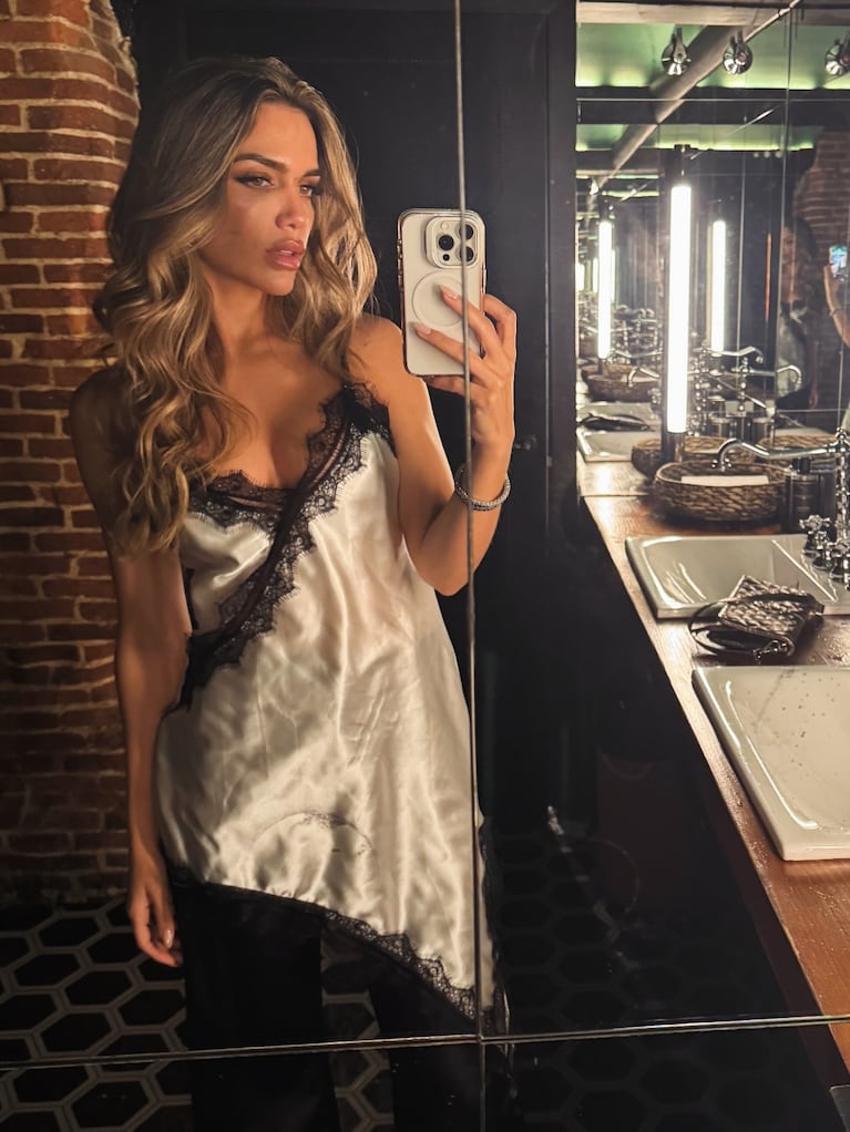 Adrián Suar compartió fotos románticas con Rocío Robles por el cumpleaños 33 de la modelo