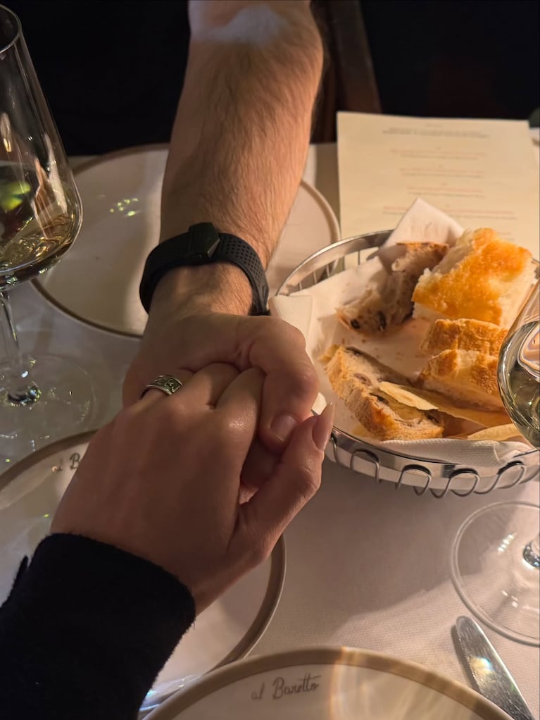 Adrián Suar compartió fotos románticas con Rocío Robles por el cumpleaños 33 de la modelo