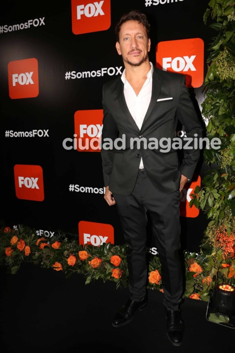 Adrián Suar, Lali Espósito, Diego Torres, Nico Vázquez y muchos más: elegantes looks en un exclusivo evento