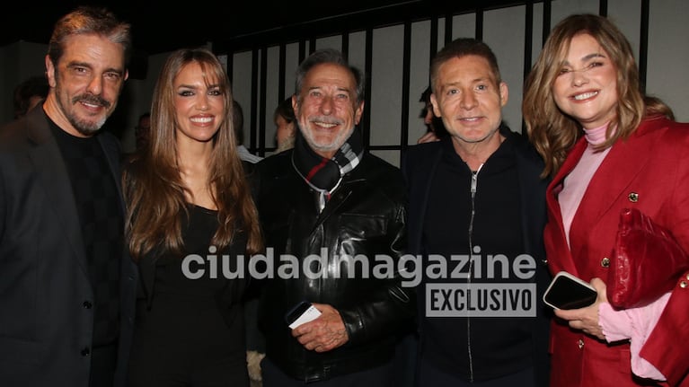 Adrián Suar, Rocío Robles, Araceli Gonzáñez, Fabián Mazzei y Guillermo Francella en el estreno de Con la Nuestra (Fotos: Movilpress).