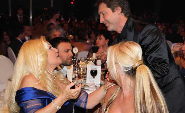 Adrián Suar saludó a Susana Giménez. La diva luego anunció que no volverá a Telefe este año... (Foto: El Trece)