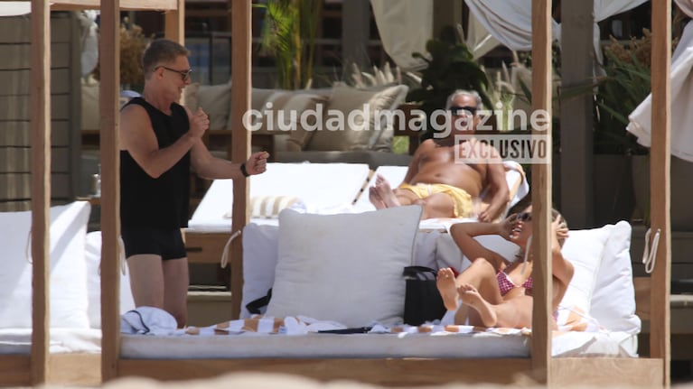 Adrián Suar y Rocío Robles, enamoradísimos en Punta del Este. (Crédito: RS Fotos)