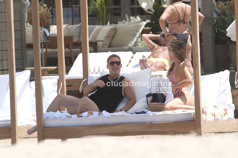 Adrián Suar y Rocío Robles, enamoradísimos en Punta del Este. (Crédito: RS Fotos)