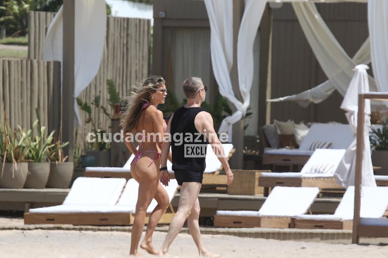 Adrián Suar y Rocío Robles, enamoradísimos en Punta del Este. (Crédito: RS Fotos)