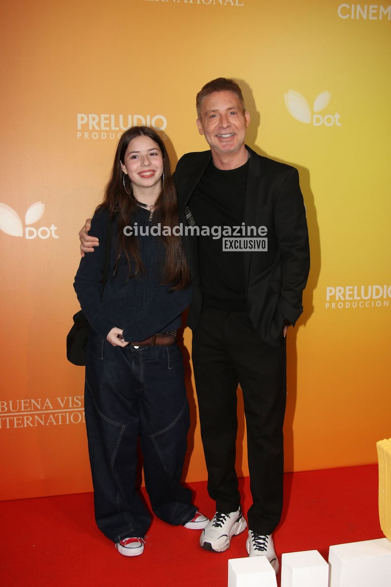 Adrián Suar y su hija Margarita en el estreno de Yo Narciso (Foto: Movilpress).