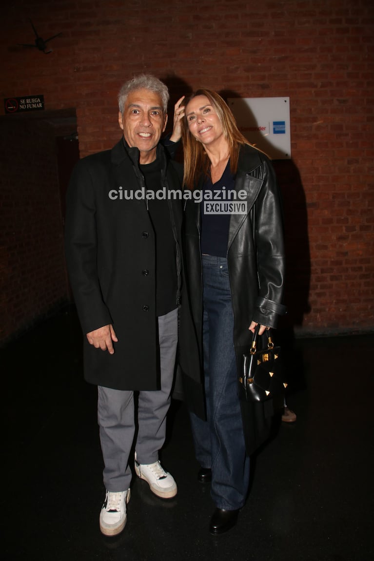 Adriana Salonia y Francisco "Paco" Marmol en el estreno de Bebé Reno (Foto: Movilpress).