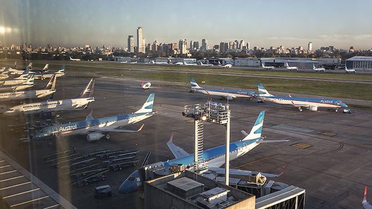 Aerolíneas Argentinas presentó un protocolo para volver a volar a nivel nacional
