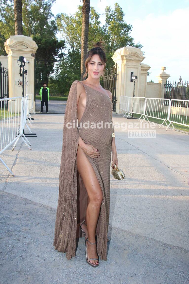 Agustina Casanova en la boda de Candelaria Tinelli y Coti Sorokin. (Foto: Movilpress)